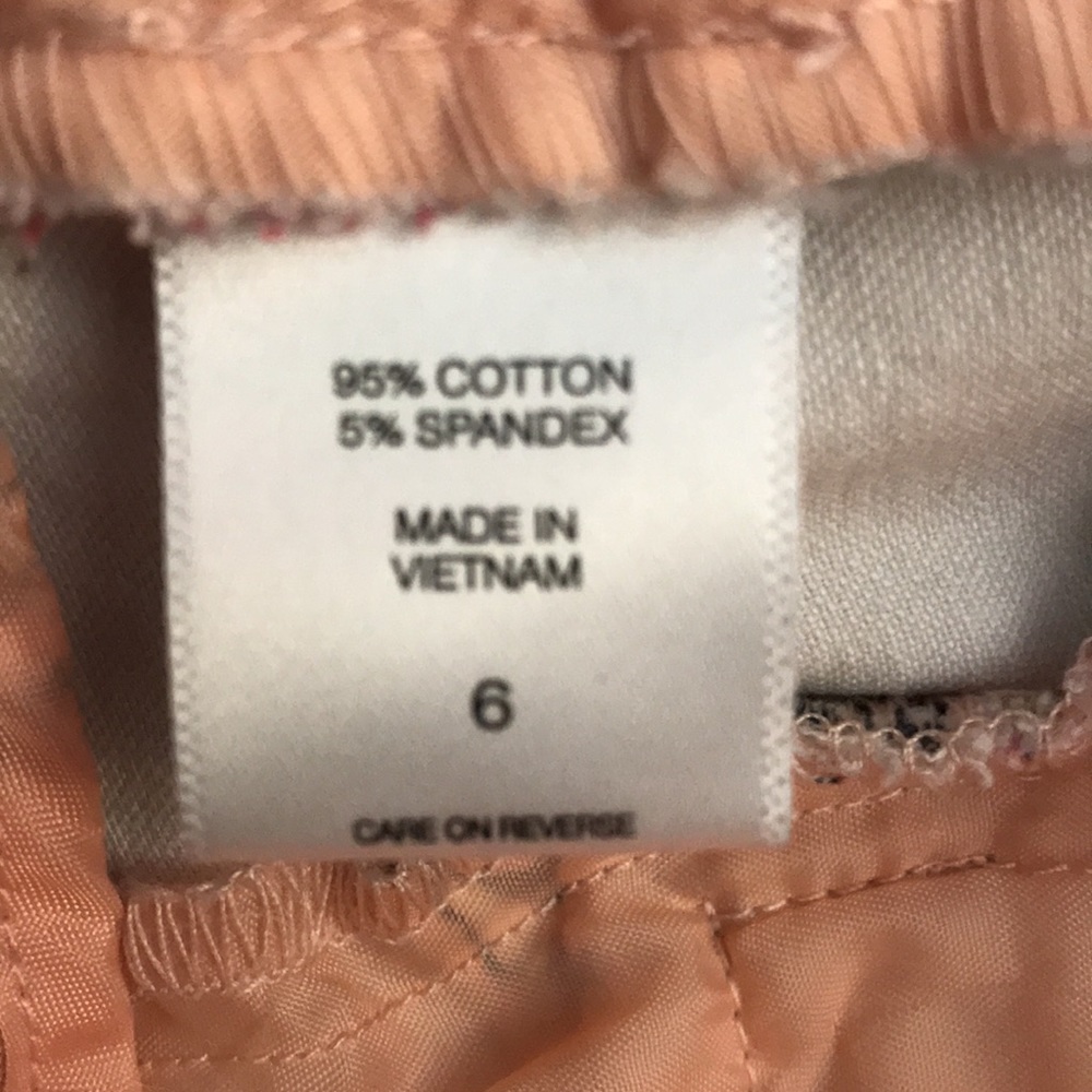 New York & Company stretch, floral pattern, sz 6 - Picture 6 of 7
